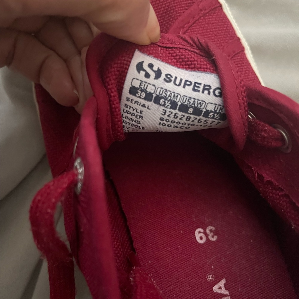 Superga. Size 8 - Picture 5 of 6